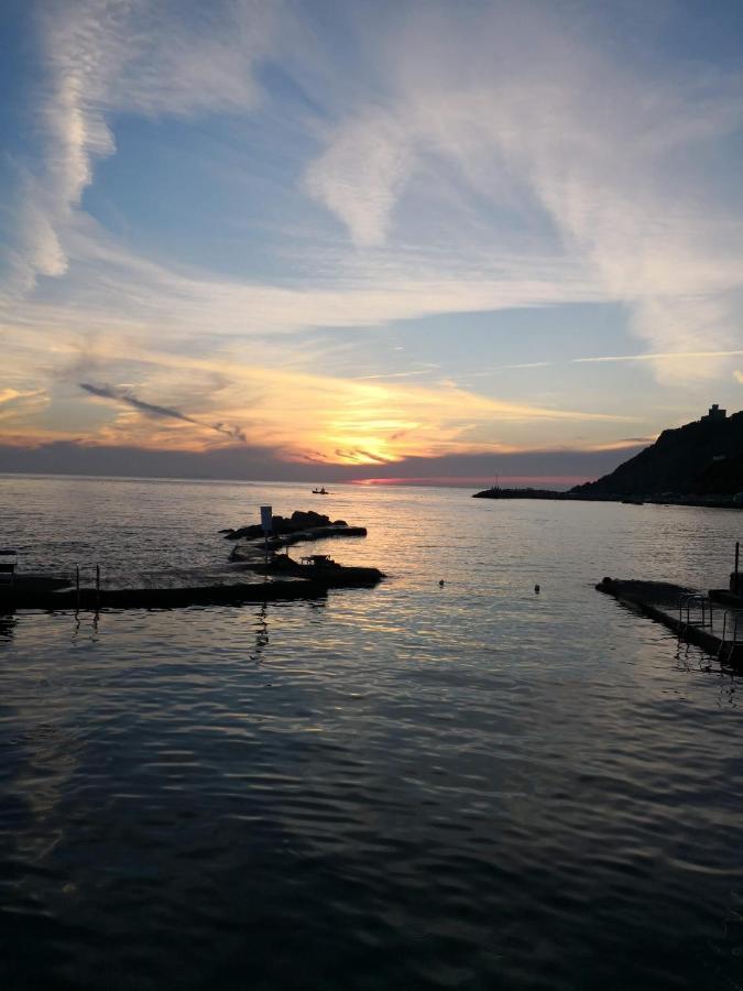 Casa Vacanze Le Rose Villa กาโบร ภายนอก รูปภาพ